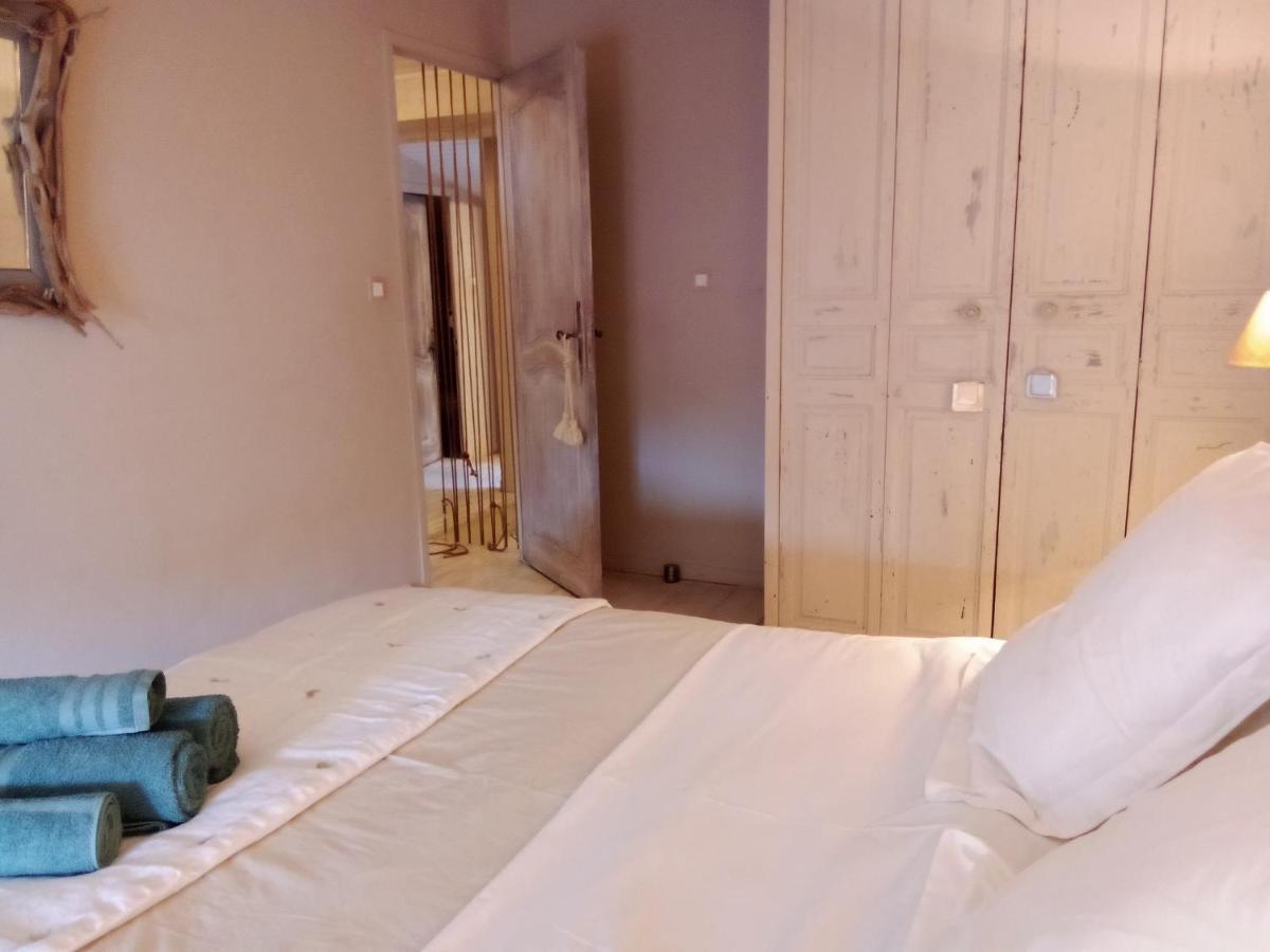 La Maison Perchee 에그모르트 외부 사진